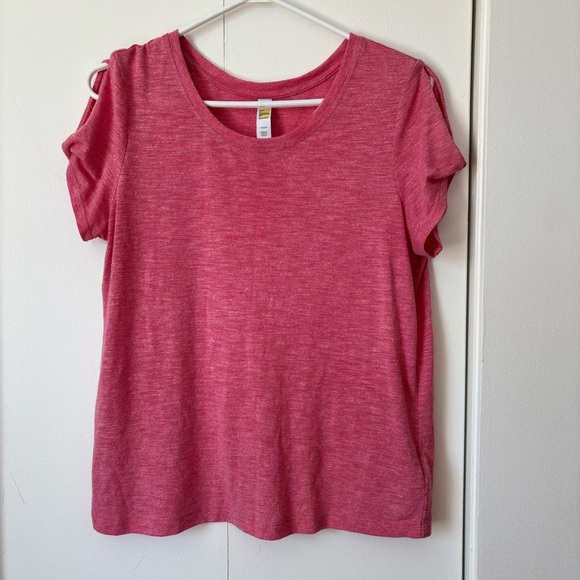 ✨ Lole Raspberry Pink Cutout Tee - Size M - Picture 1 of 5